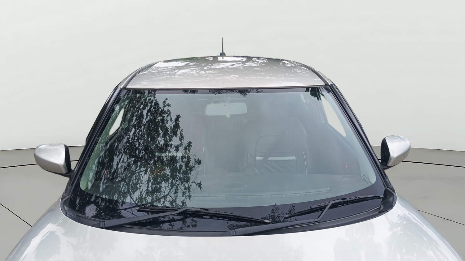 Used 2020 Maruti Suzuki Swift ZXi Petrol Manual exterior FRONT WINDSHIELD VIEW