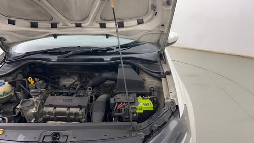 Used 2016 Volkswagen Polo Comfortline 1.2L (P) Petrol Manual engine ENGINE LEFT SIDE HINGE & APRON VIEW