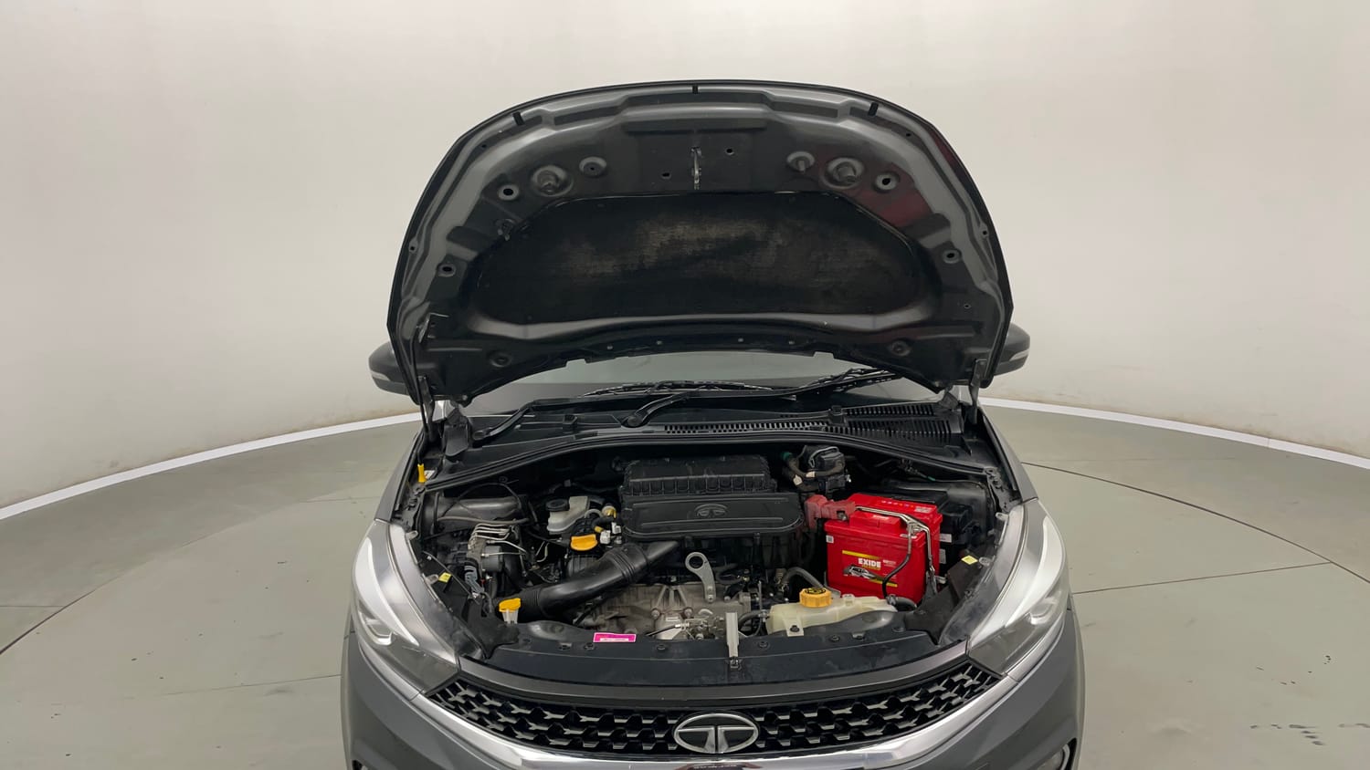 Used 2022 Tata Tiago Revotron XZ Plus Cng (outside fitted) Cng Manual engine ENGINE & BONNET OPEN FRONT VIEW