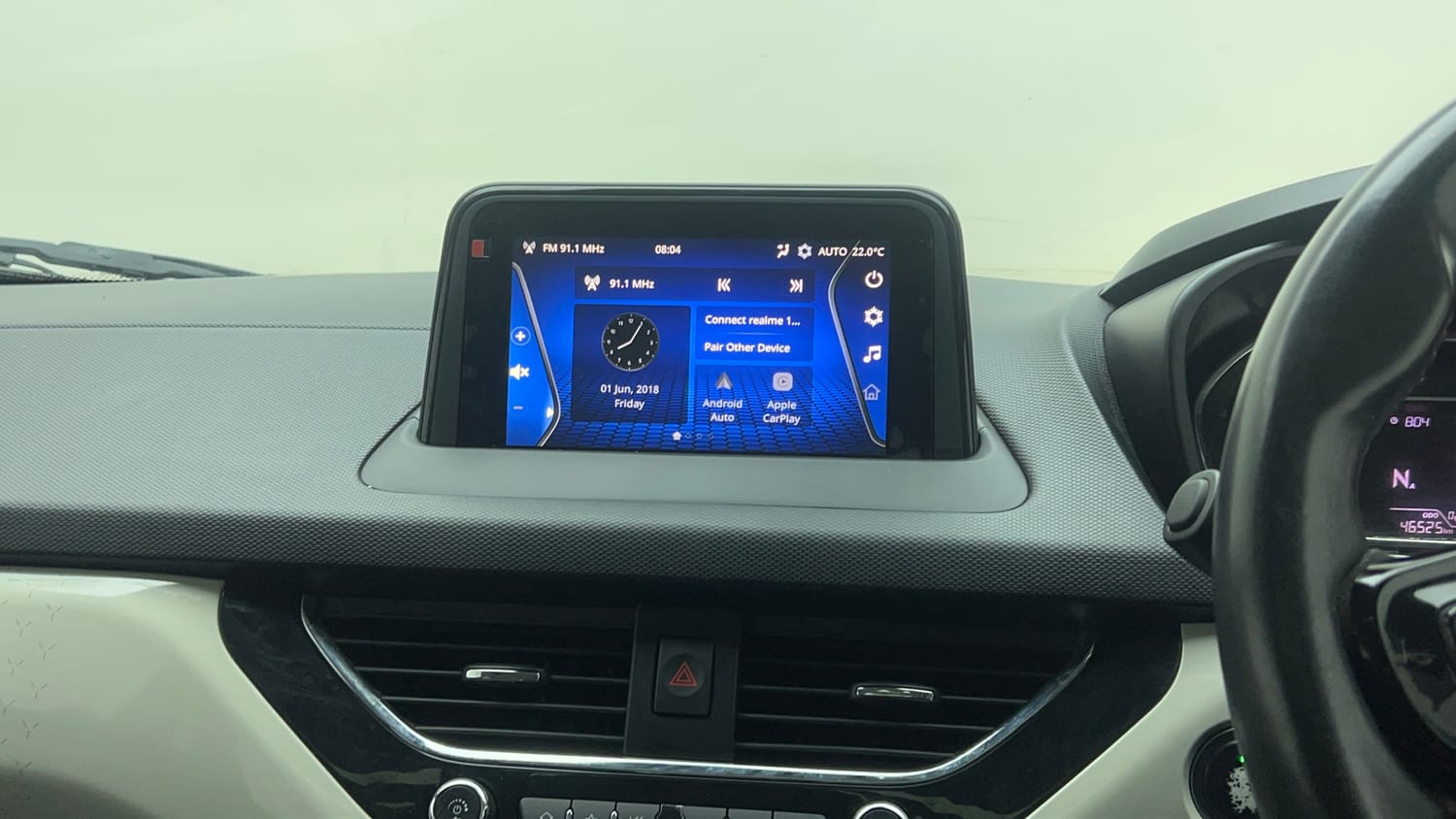 Used 2020 Tata Nexon XZA Plus (O) Dual Tone Petrol Automatic top_features Integrated (in-dash) music system