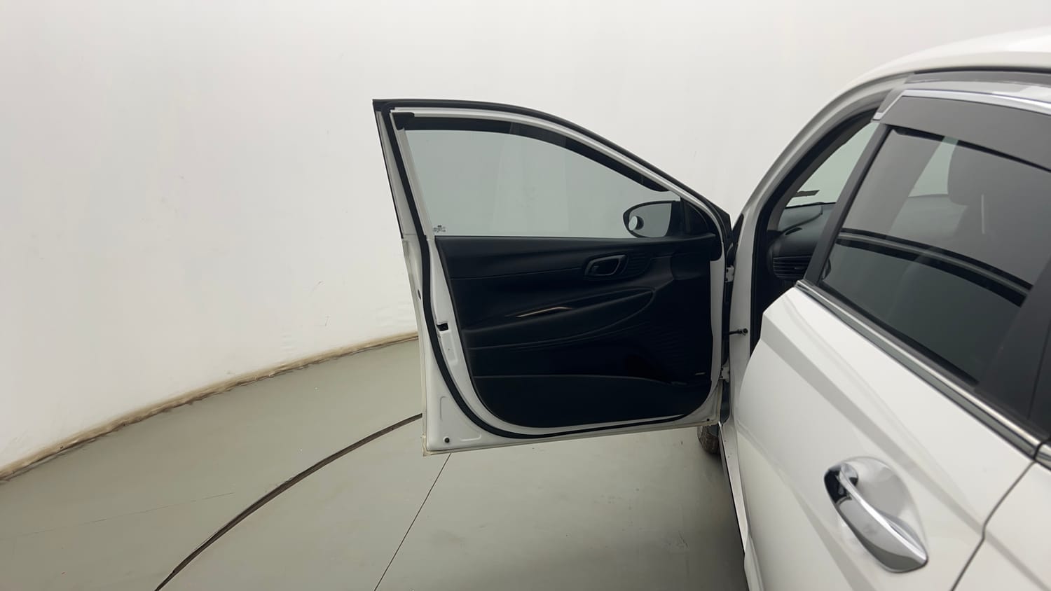 Used 2022 Hyundai New i20 Asta (O) 1.2 MT Petrol Manual interior LEFT FRONT DOOR OPEN VIEW