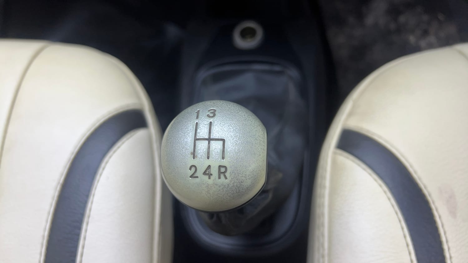 Used 2016 Tata Nano GenX XT Petrol Manual interior GEAR  KNOB VIEW