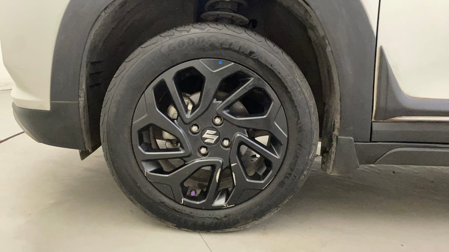 Used 2023 Maruti Suzuki Fronx Delta Plus 1.2L AGS Petrol Automatic tyres LEFT FRONT TYRE RIM VIEW