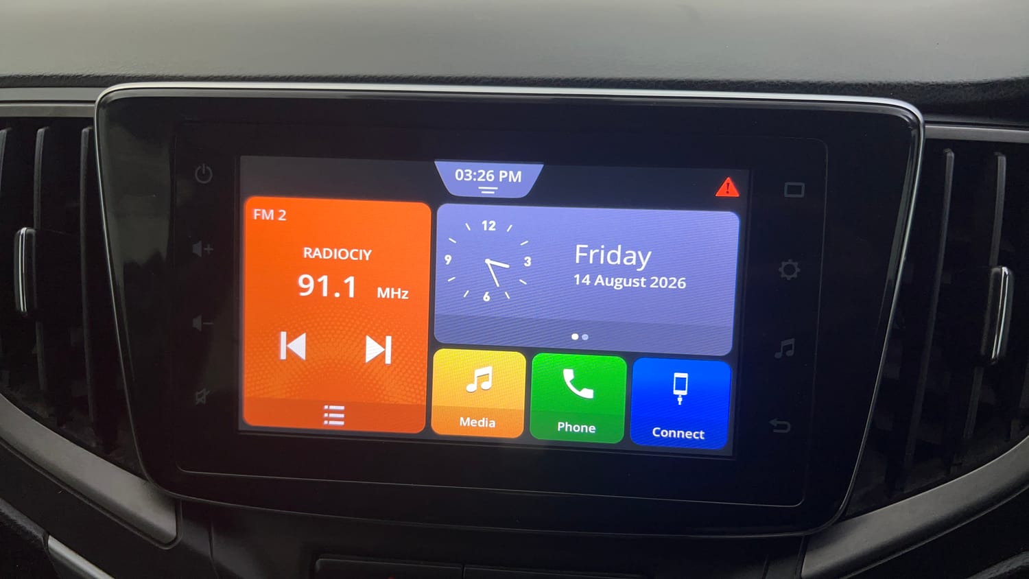 Used 2019 Maruti Suzuki Baleno Alpha Petrol Manual top_features Integrated (in-dash) music system