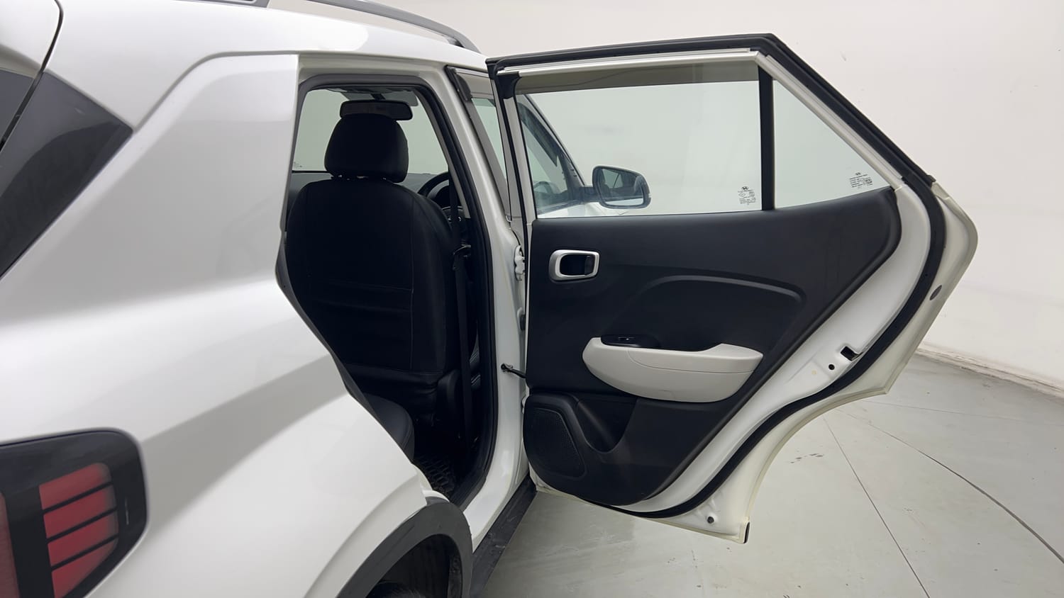 Used 2022 Hyundai Venue SX 1.2 Petrol Petrol Manual interior RIGHT REAR DOOR OPEN VIEW