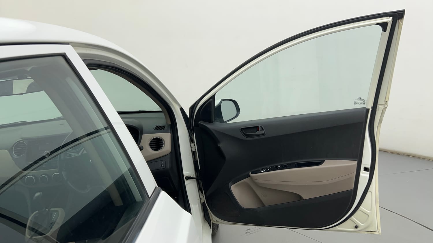 Used 2016 Hyundai Grand i10 Magna AT 1.2 Kappa VTVT Petrol Automatic interior RIGHT FRONT DOOR OPEN VIEW