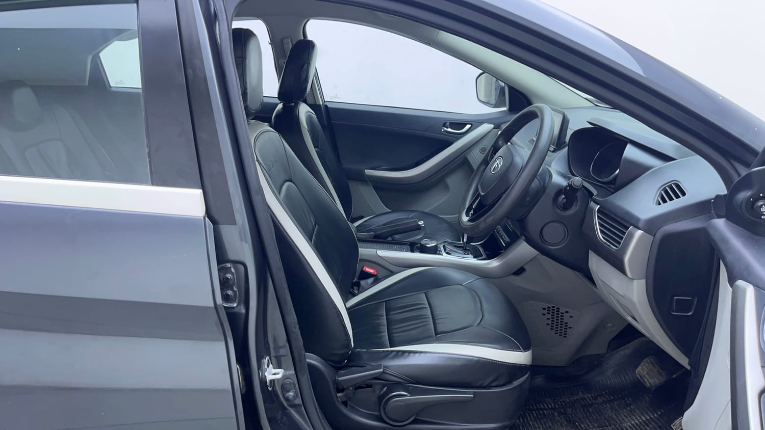 Used 2019 Tata Nexon XZA Plus Petrol Petrol Automatic interior RIGHT SIDE FRONT DOOR CABIN VIEW