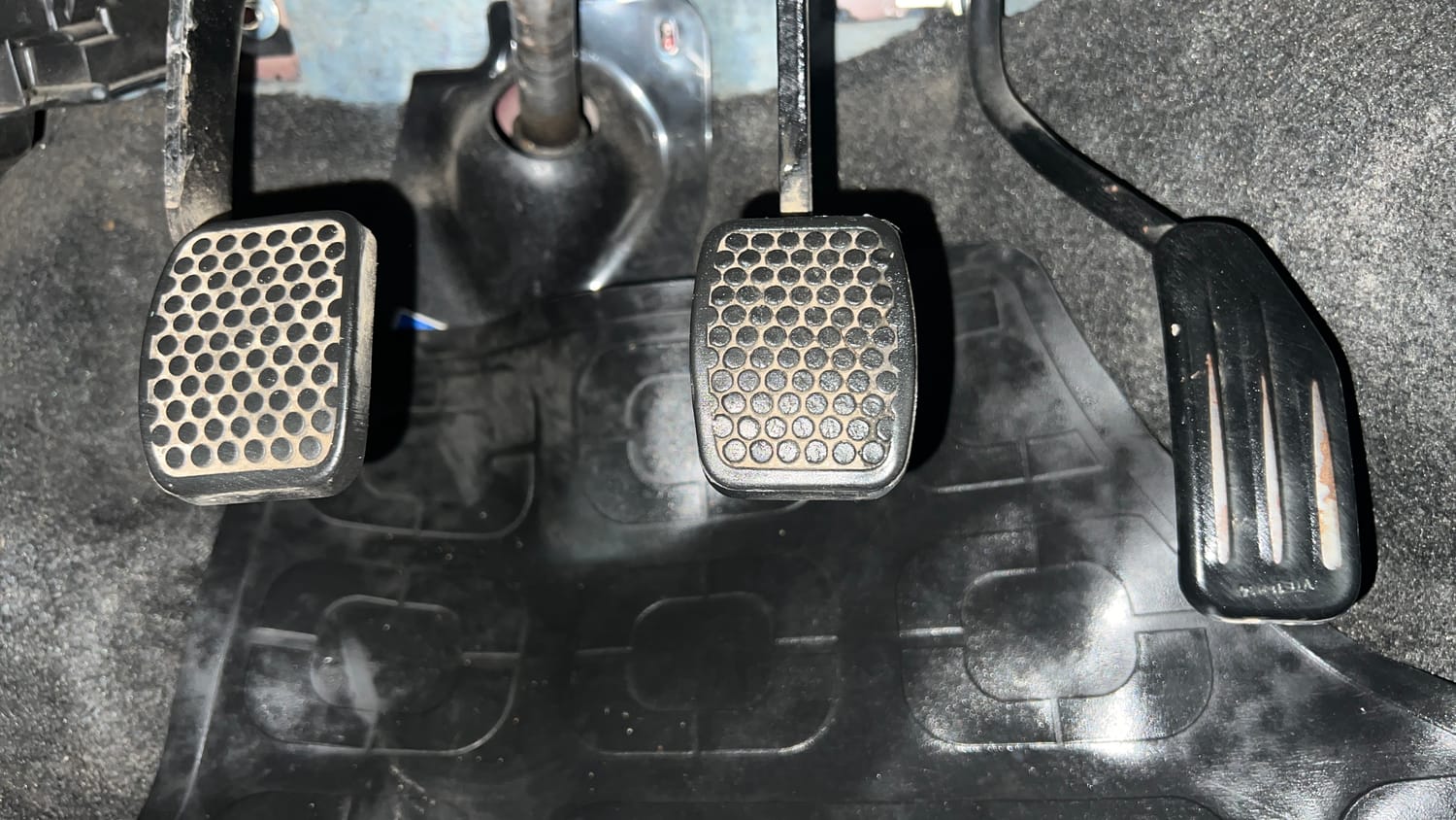 Used 2014 Maruti Suzuki Alto 800 Lxi Petrol Manual interior PEDALS VIEW