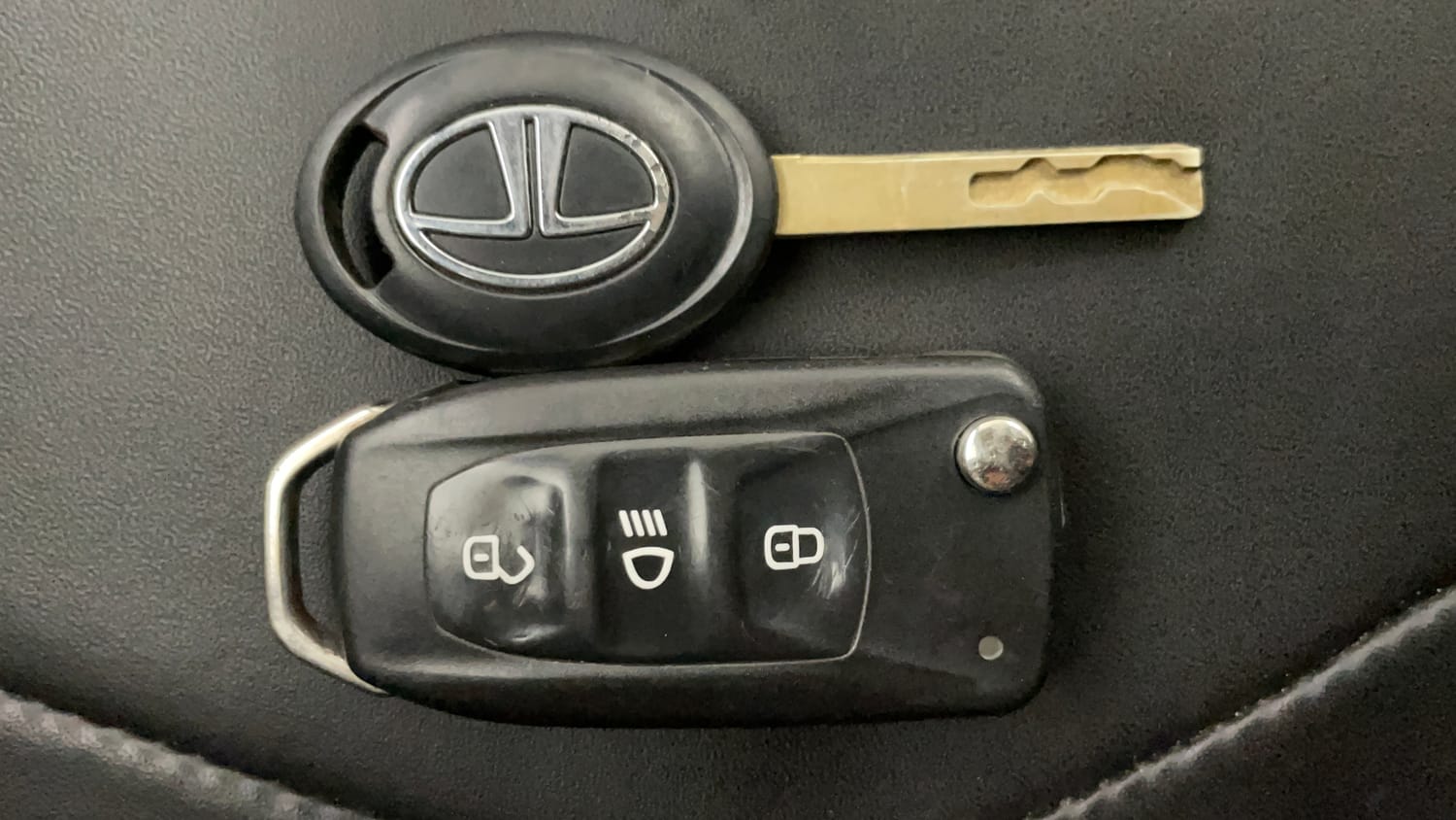 Used 2022 Tata Tiago Revotron XZ Plus Cng (outside fitted) Cng Manual extra CAR KEY VIEW