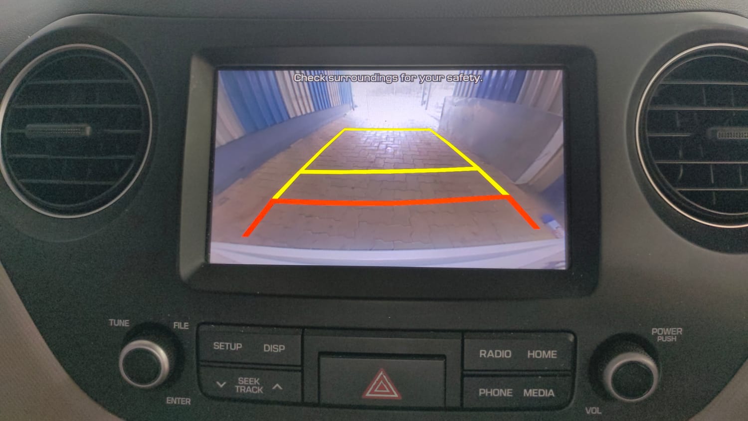 Used 2017 Hyundai Xcent SX Petrol Manual top_features Rear camera