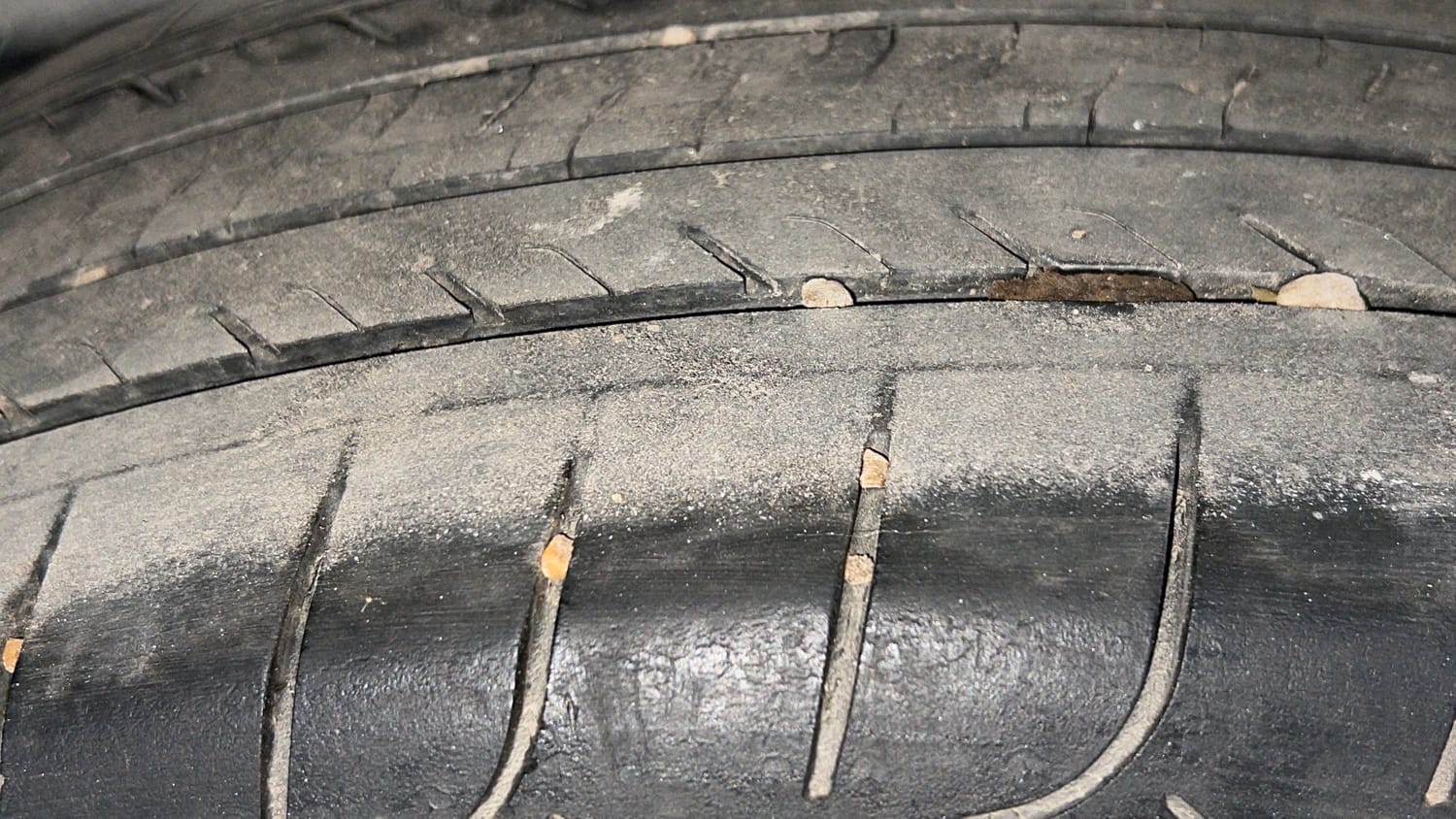 Used 2019 Hyundai Creta SX 1.6 Petrol Petrol Manual tyres LEFT REAR TYRE TREAD VIEW