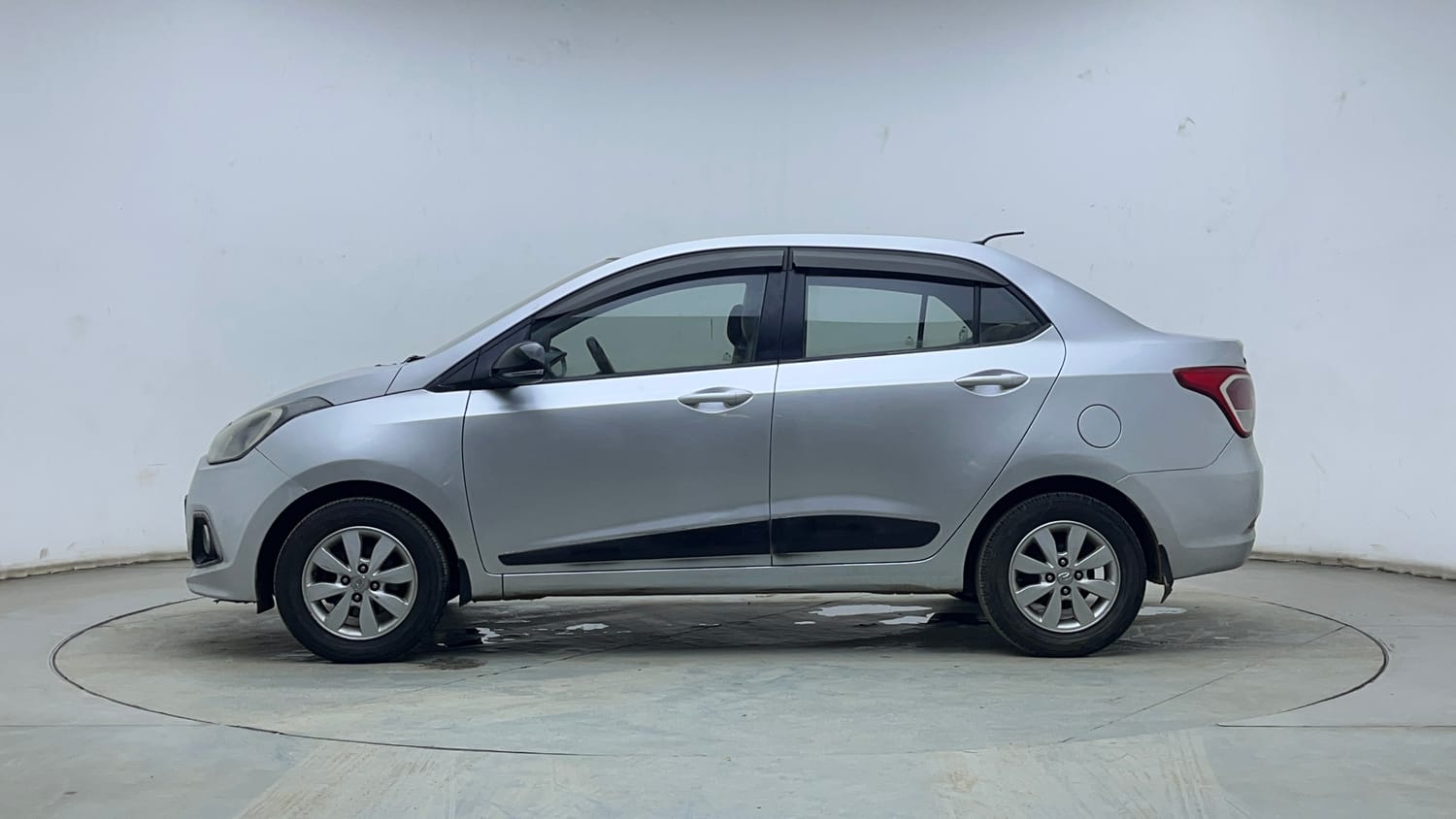 Used 2015 Hyundai Xcent S 1.2 (O) Petrol Manual exterior LEFT SIDE VIEW