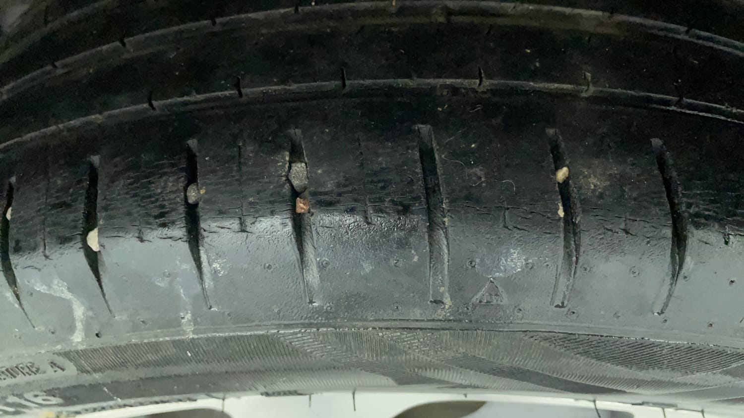 Used 2020 Maruti Suzuki Baleno Zeta Petrol Manual tyres LEFT REAR TYRE TREAD VIEW