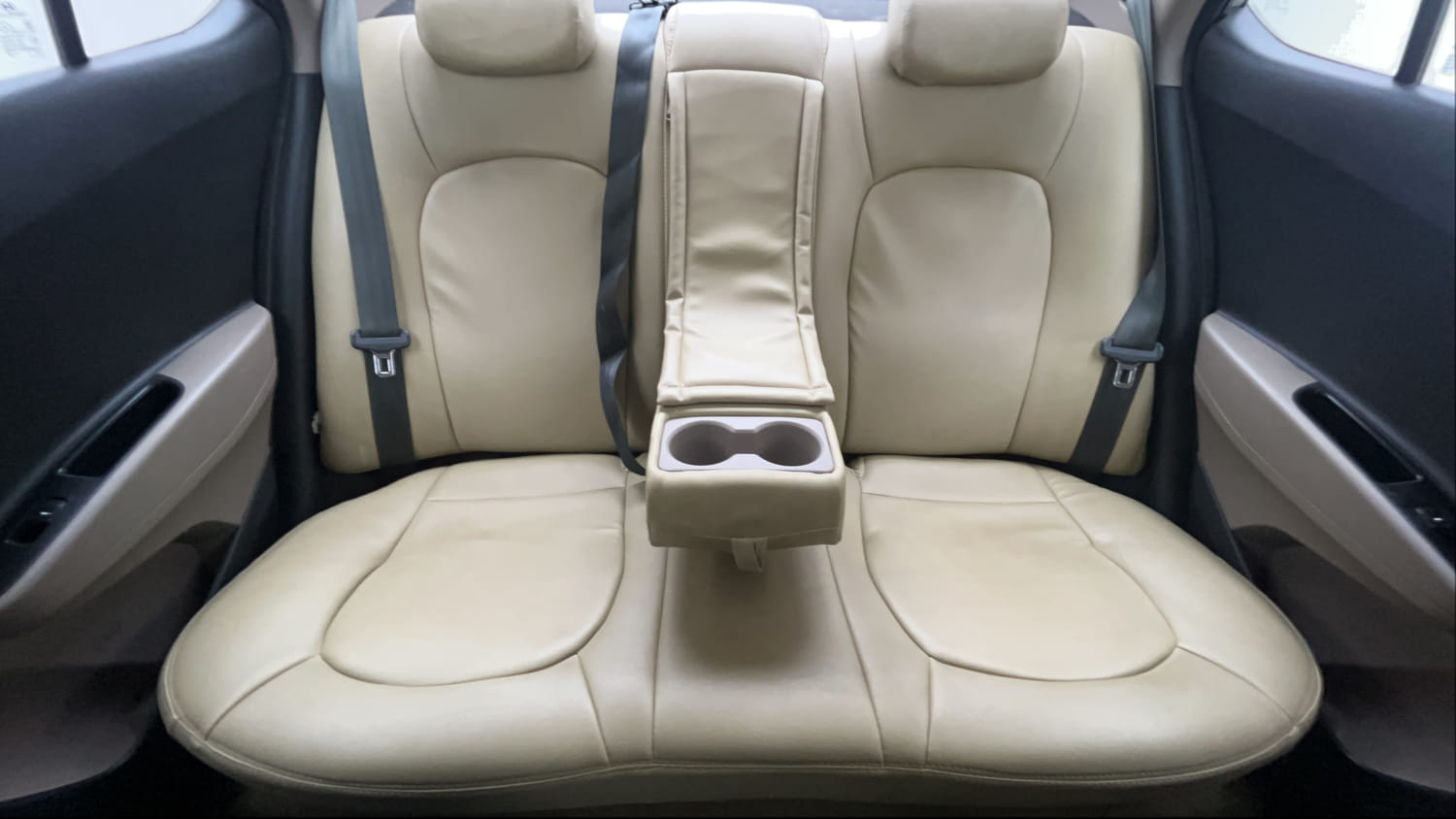 Used 2015 Hyundai Xcent S 1.2 (O) Petrol Manual interior REAR SEAT CONDITION VIEW