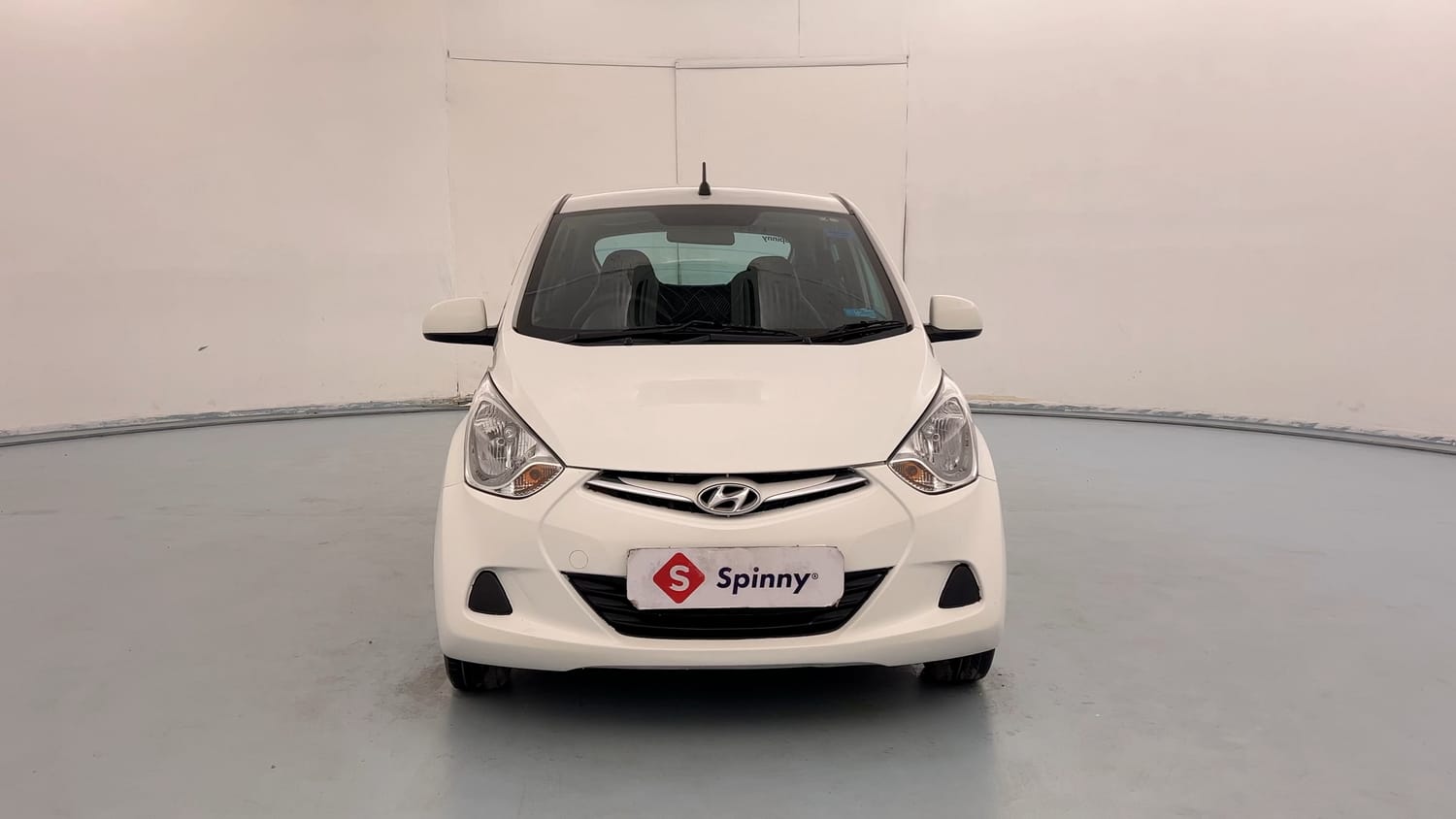 Used 2018 Hyundai Eon Era + AirBag Petrol Manual exterior FRONT VIEW