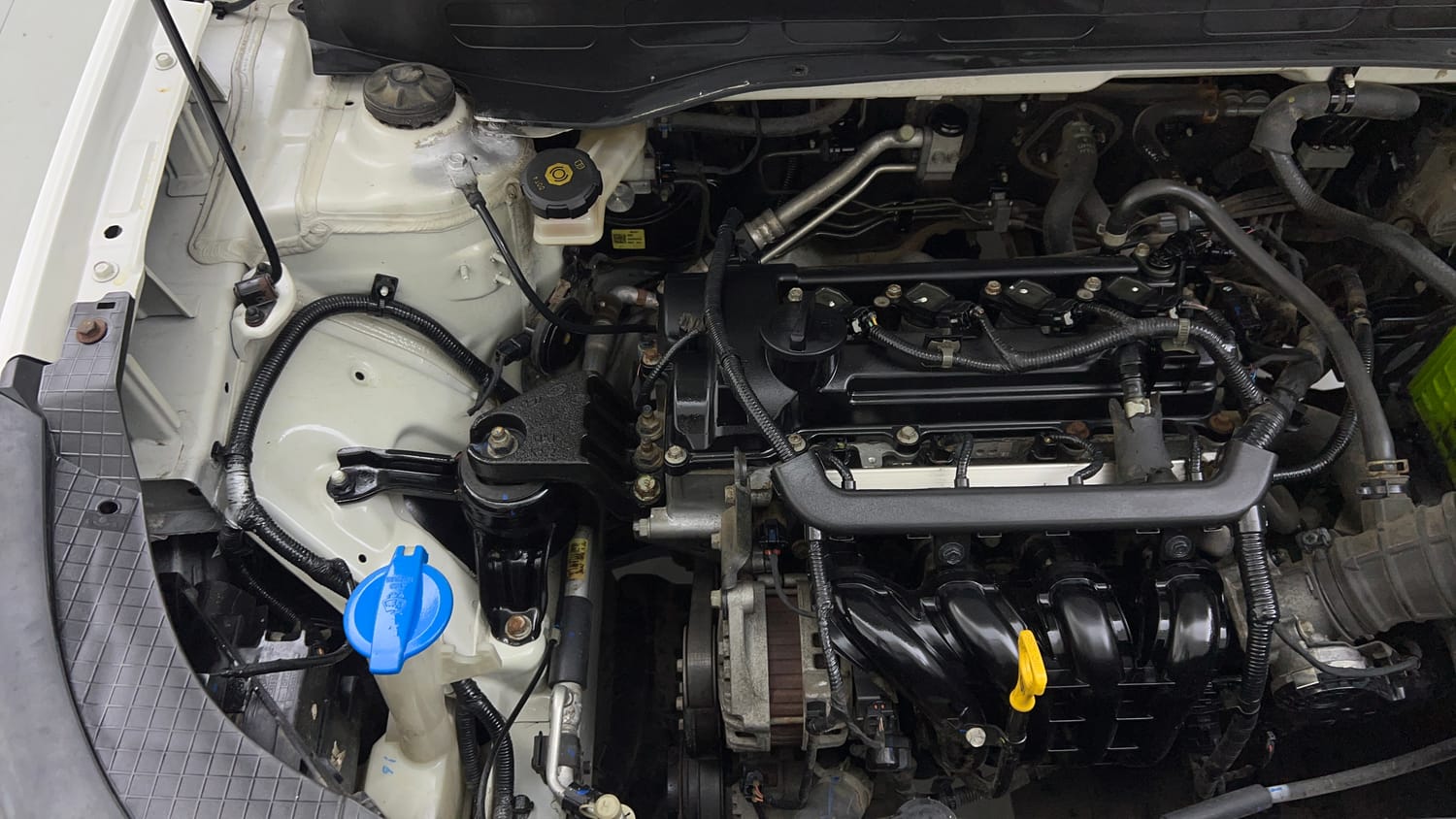 Used 2022 Hyundai Venue SX 1.2 Petrol Petrol Manual engine ENGINE RIGHT SIDE VIEW