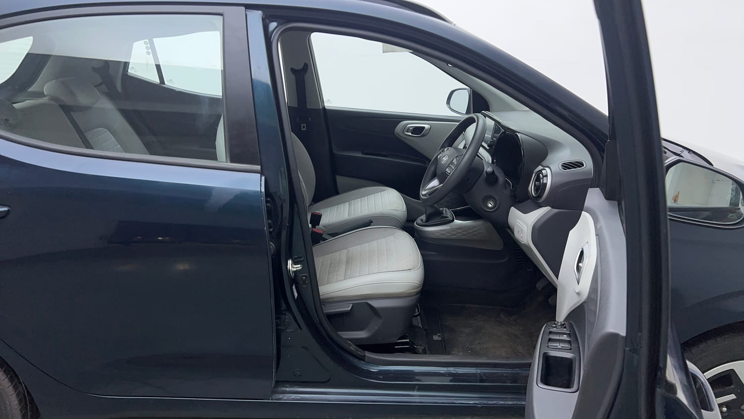 Used 2024 Hyundai Grand i10 Nios Sportz 1.2 Kappa VTVT Petrol Manual interior RIGHT SIDE FRONT DOOR CABIN VIEW