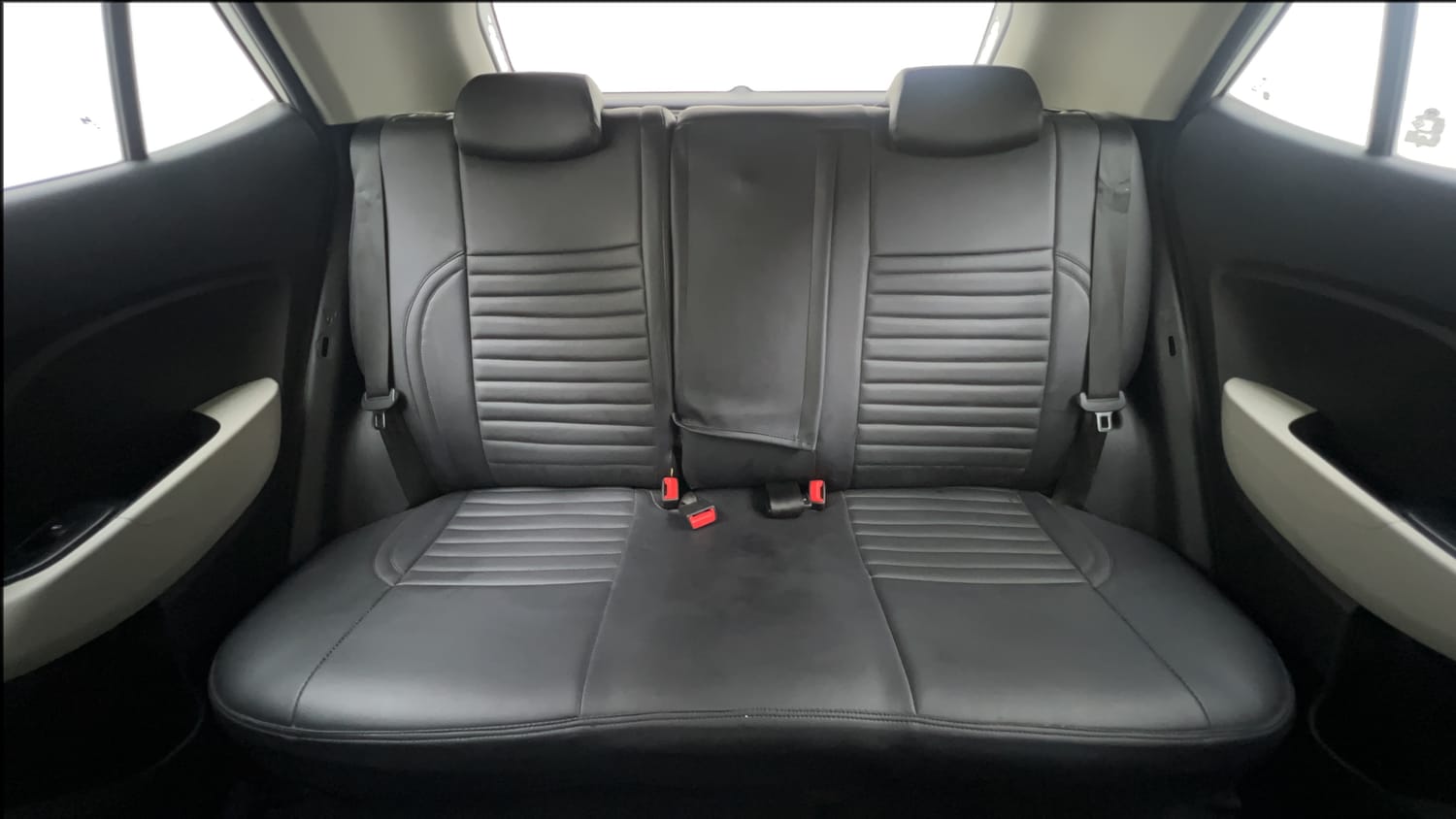 Used 2022 Hyundai Venue SX 1.2 Petrol Petrol Manual interior REAR SEAT CONDITION VIEW
