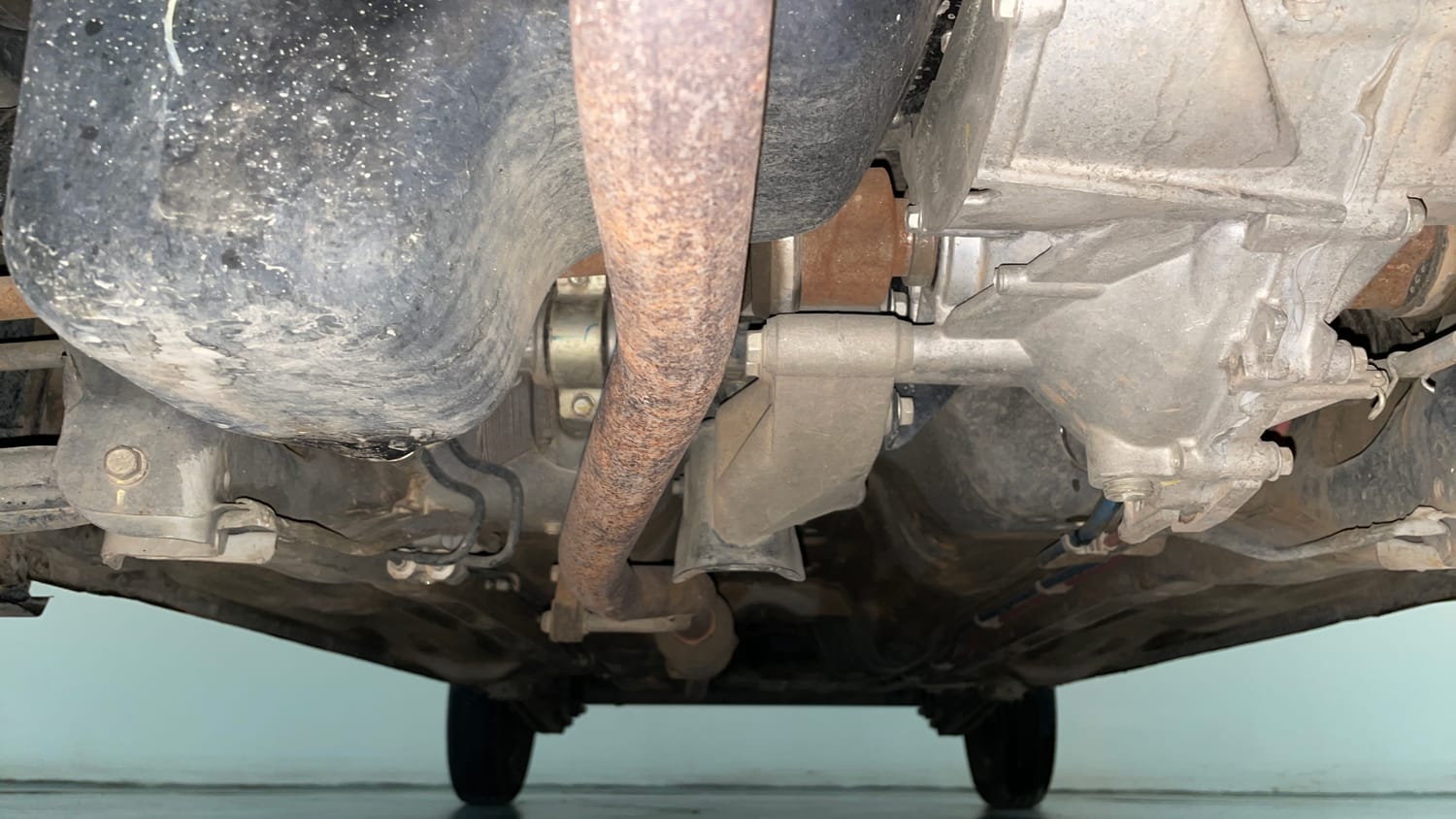 Used 2021 Maruti Suzuki Alto 800 Vxi Plus Petrol Manual extra FRONT LEFT UNDERBODY VIEW