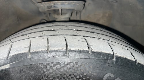 Used 2015 Hyundai Elite i20 Sportz 1.2 (O) Petrol Manual tyres RIGHT FRONT TYRE TREAD VIEW
