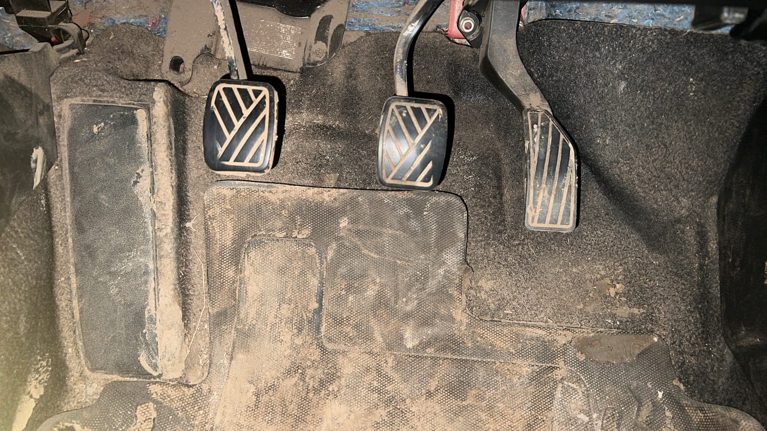 Used 2022 Maruti Suzuki Vitara Brezza [2020-2022] ZXI Plus Dual Tone Petrol Manual interior PEDALS VIEW