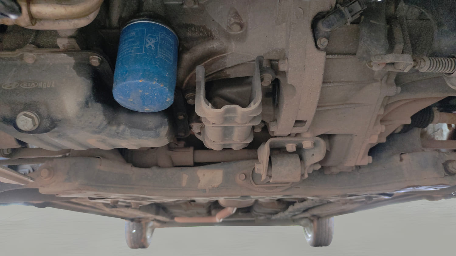 Used 2017 Hyundai Xcent SX Petrol Manual extra FRONT LEFT UNDERBODY VIEW