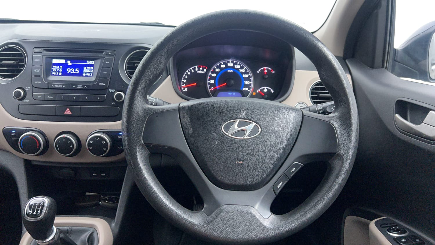 Used 2013 Hyundai Grand i10 Sportz 1.2 Kappa VTVT Petrol Manual interior STEERING VIEW
