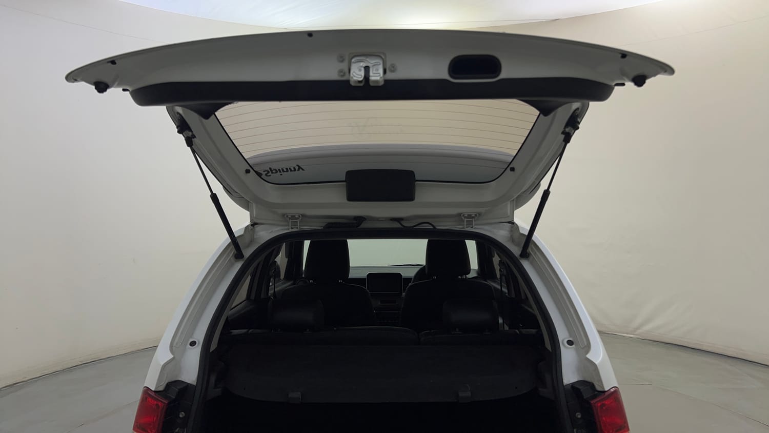 Used 2018 Maruti Suzuki Ignis Alpha 1.2 AMT Petrol Automatic interior DICKY DOOR OPEN VIEW