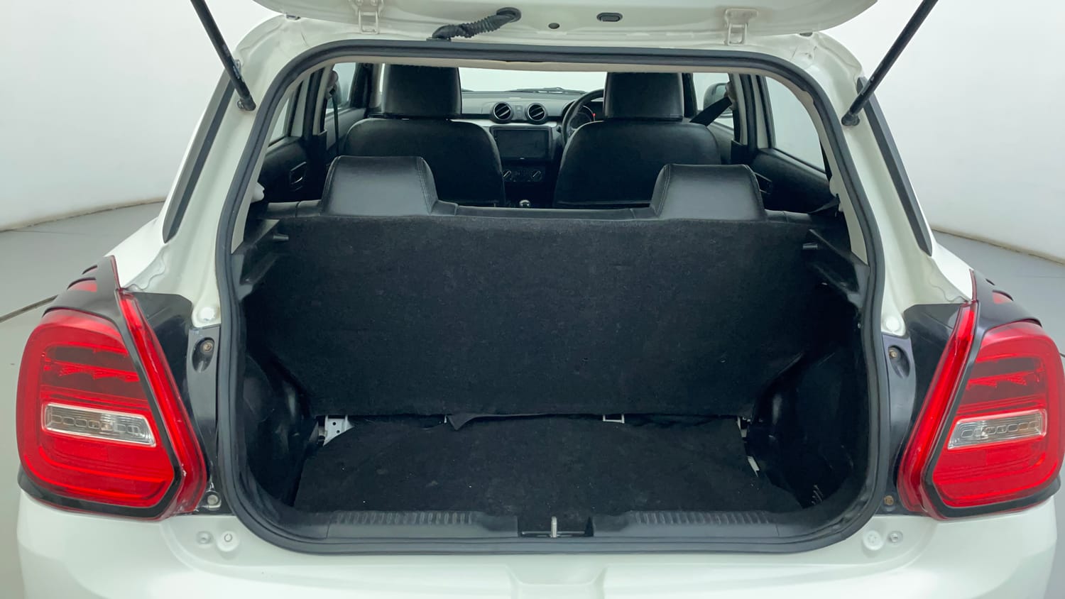 Used 2022 Maruti Suzuki Swift VXi Petrol Manual interior DICKY INSIDE VIEW