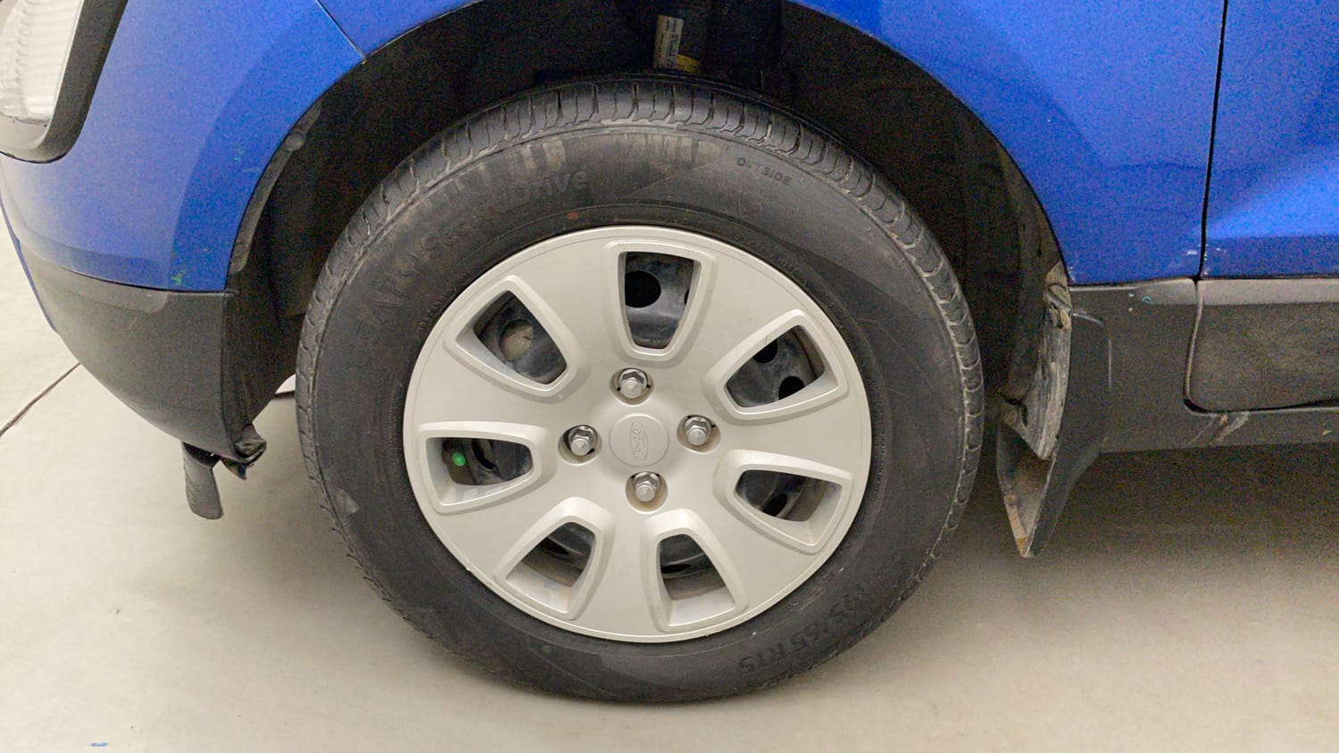 Used 2018 Ford EcoSport Ambiente 1.5L TDCi Diesel Manual tyres LEFT FRONT TYRE RIM VIEW