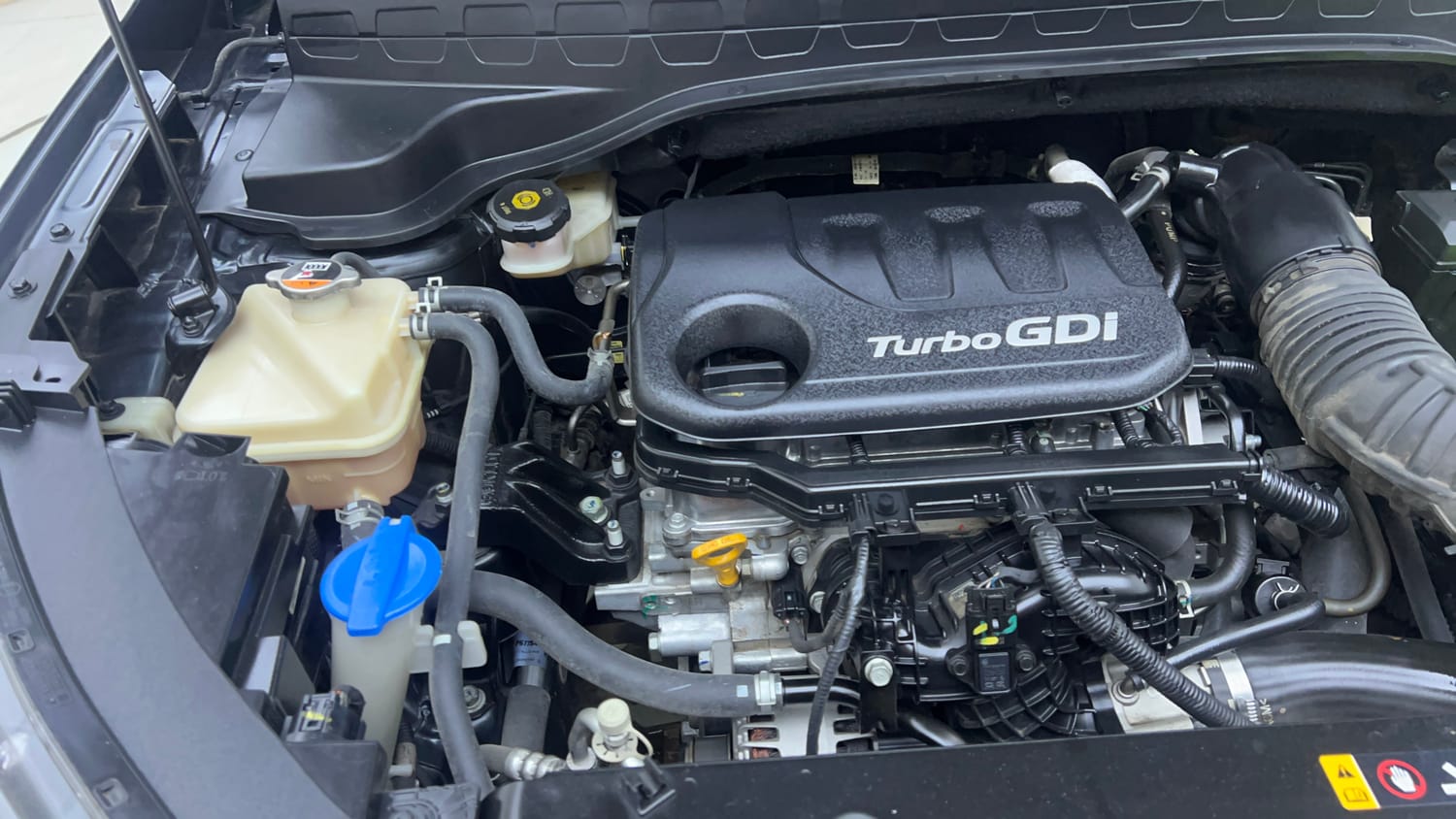 Used 2022 Kia Sonet Anniversary Edition 1.0 DCT Petrol Automatic engine ENGINE RIGHT SIDE VIEW