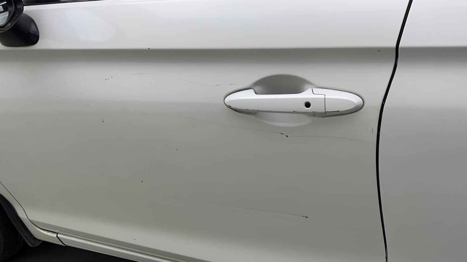 Used 2023 Honda City V Petrol CVT Petrol Automatic dents MINOR DENT