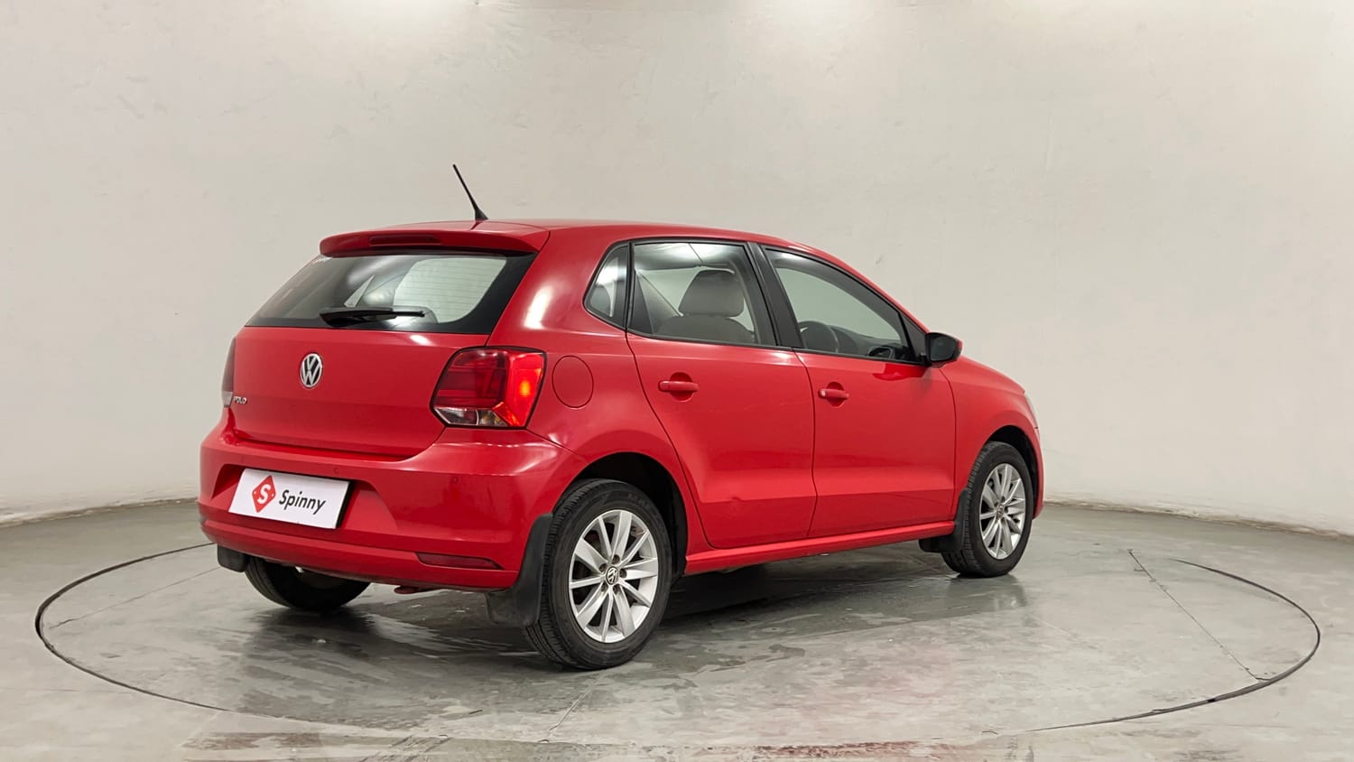 Used 2016 Volkswagen Polo Highline1.2L (P) Petrol Manual exterior RIGHT REAR CORNER VIEW