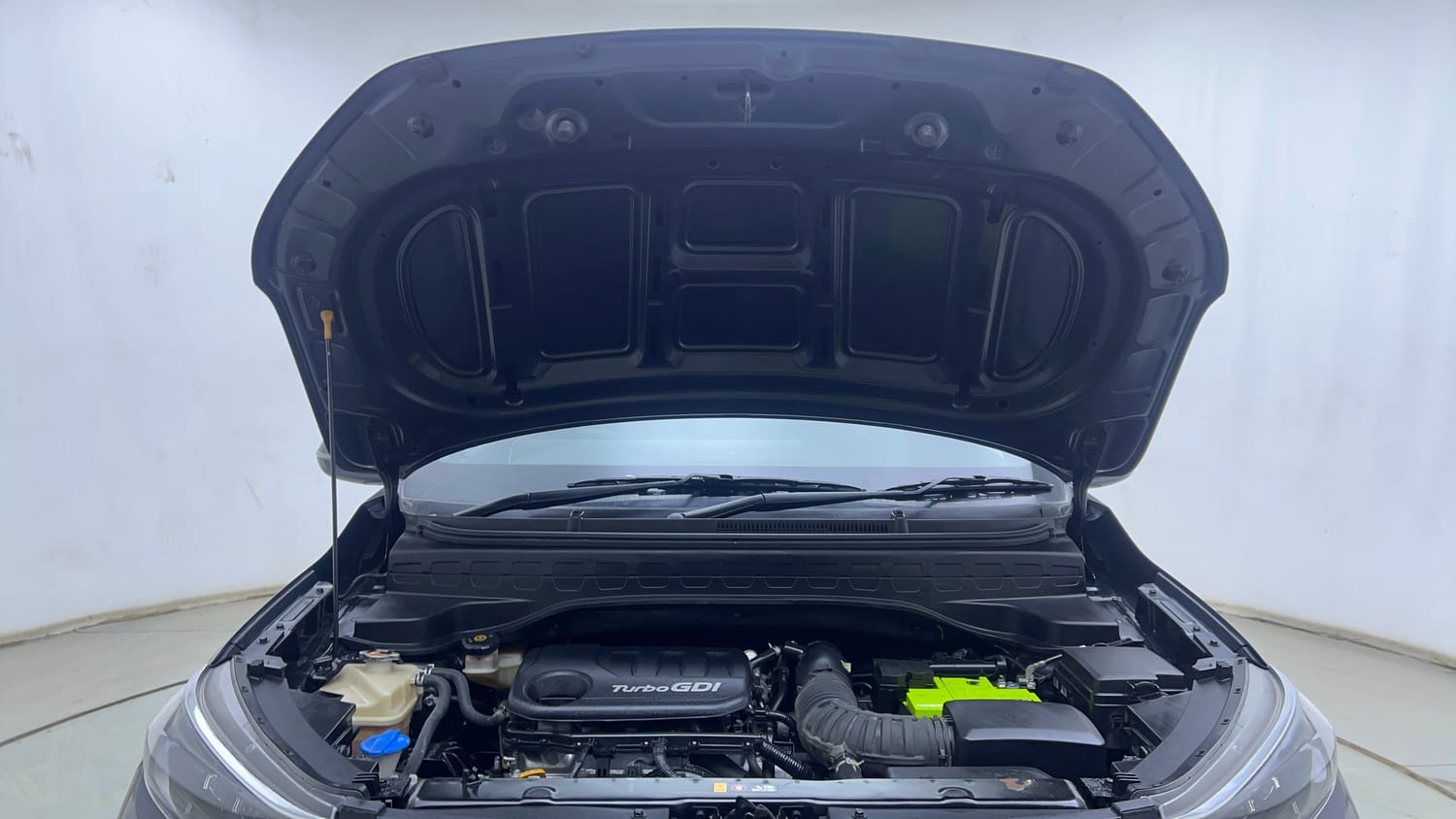 Used 2022 Kia Sonet Anniversary Edition 1.0 DCT Petrol Automatic engine ENGINE & BONNET OPEN FRONT VIEW
