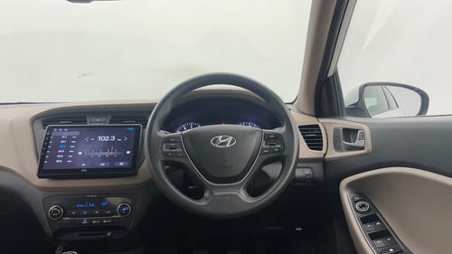 Used 2015 Hyundai Elite i20 Sportz 1.2 (O) Petrol Manual interior STEERING VIEW
