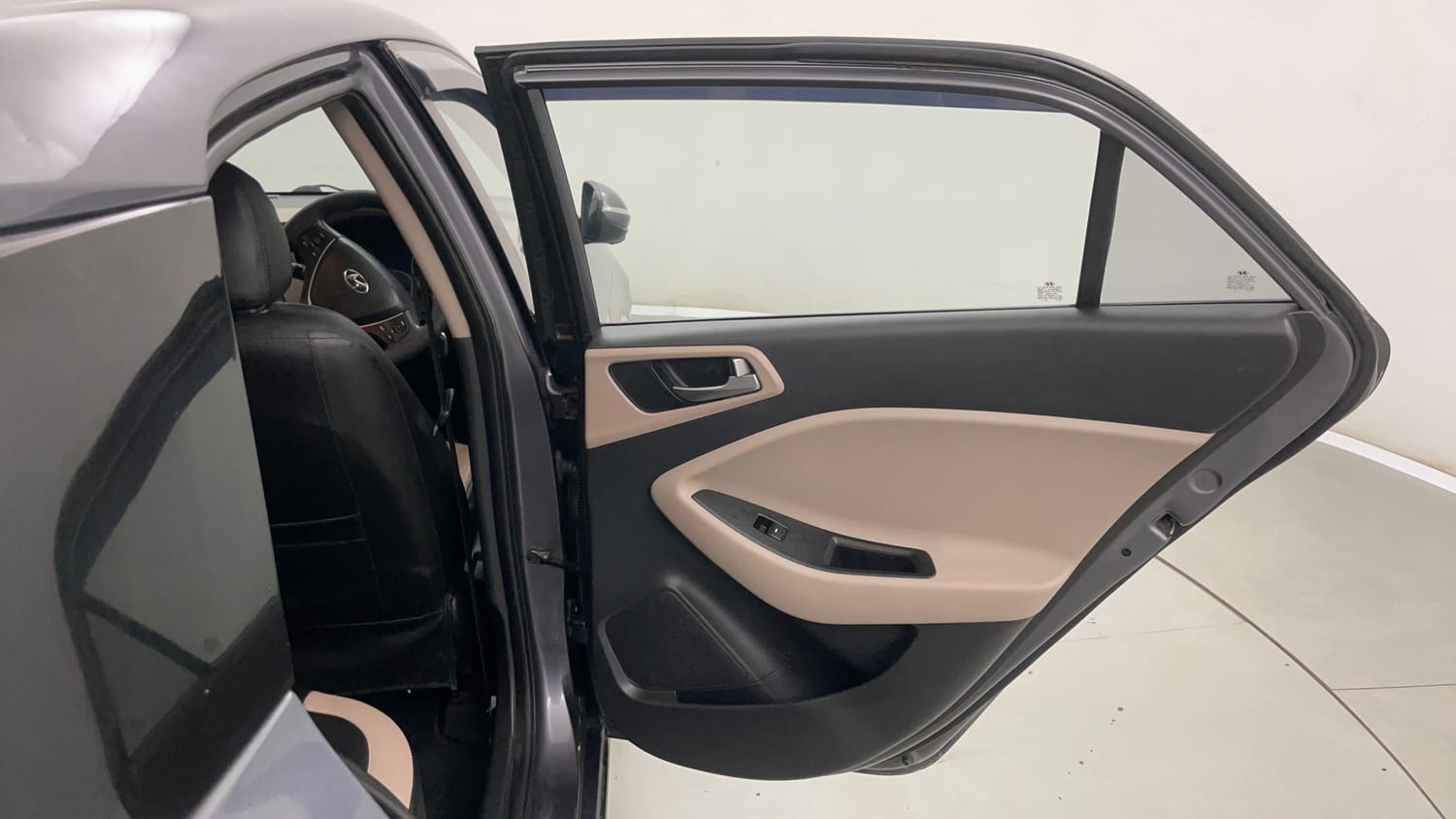 Used 2019 Hyundai Elite i20 Sportz Plus 1.2 Petrol Manual interior RIGHT REAR DOOR OPEN VIEW