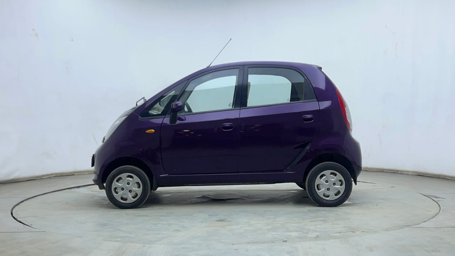 Used 2016 Tata Nano GenX XT Petrol Manual exterior LEFT SIDE VIEW