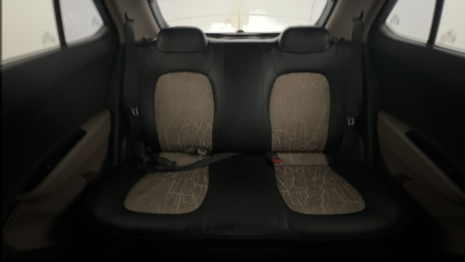 Used 2017 Hyundai Grand i10 Magna 1.2 Kappa VTVT Petrol Manual interior REAR SEAT CONDITION VIEW