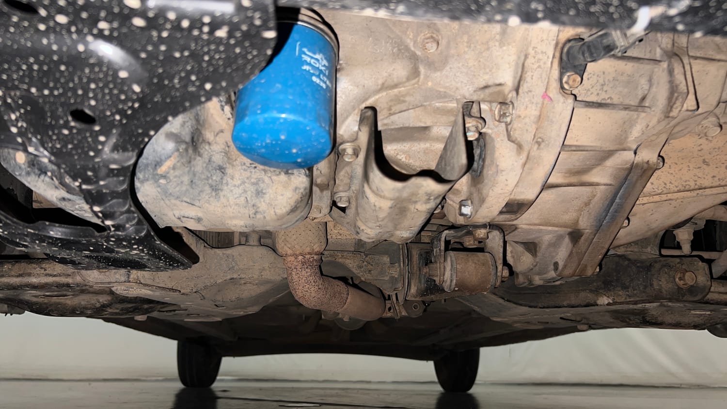 Used 2013 Hyundai i10 Sportz 1.2 Kappa2 Petrol Manual extra FRONT LEFT UNDERBODY VIEW