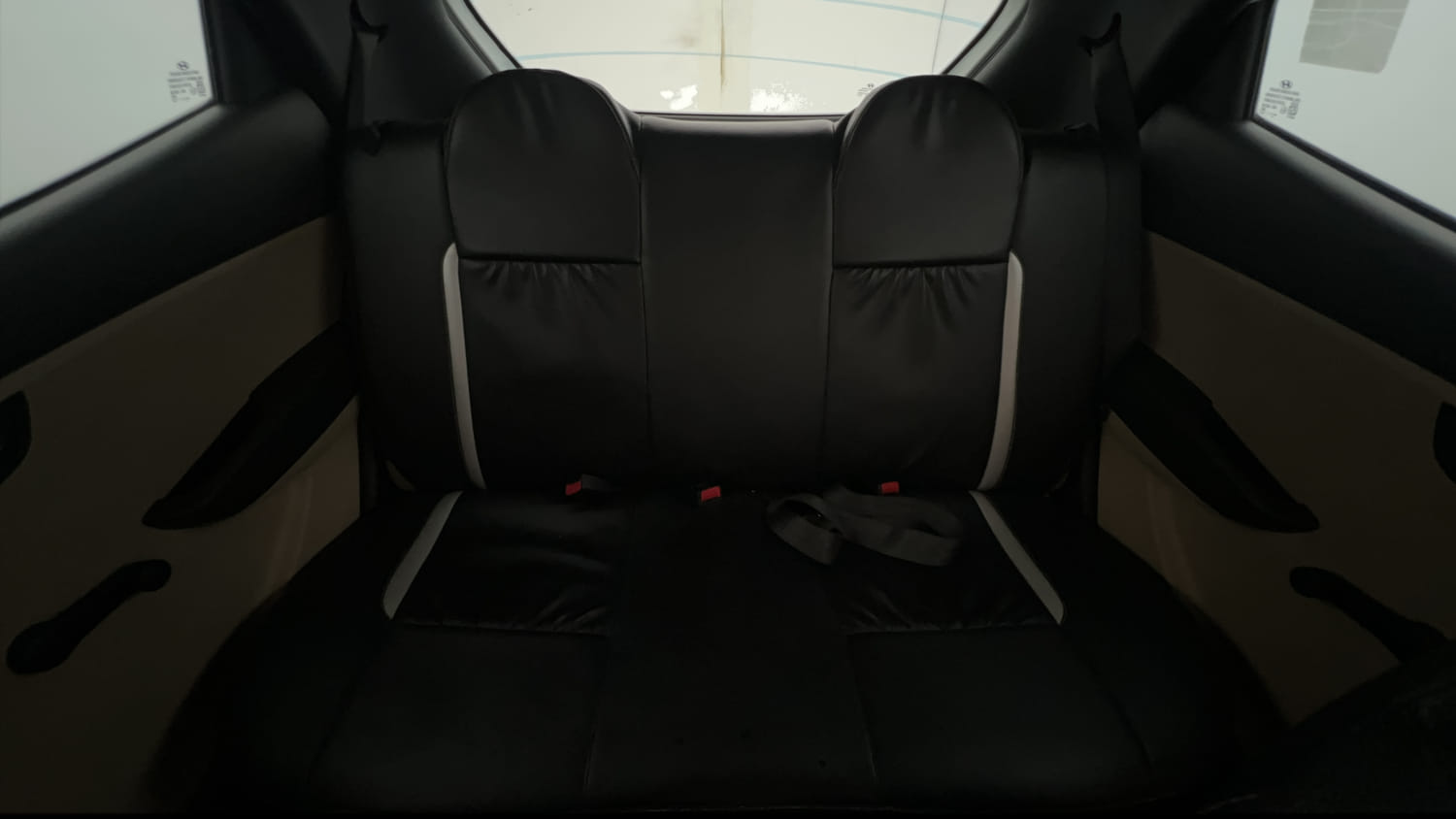 Used 2018 Hyundai Eon Era + AirBag Petrol Manual interior REAR SEAT CONDITION VIEW
