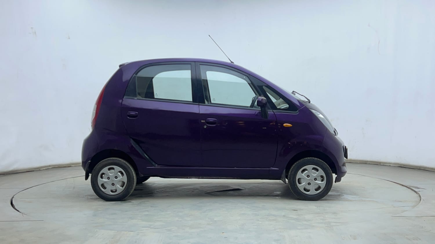 Used 2016 Tata Nano GenX XT Petrol Manual exterior RIGHT SIDE VIEW