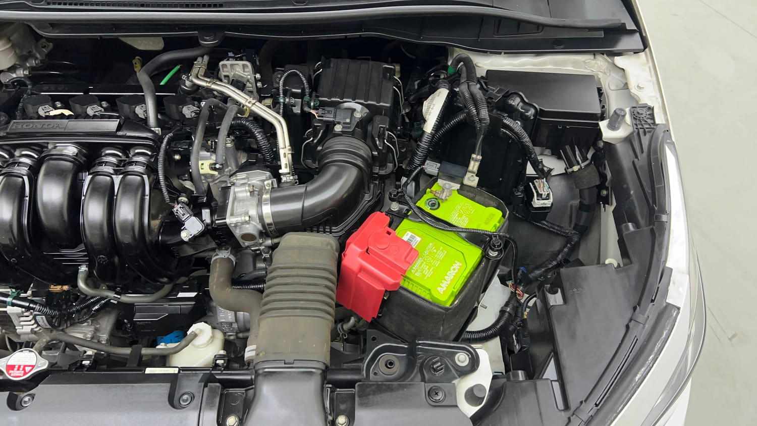 Used 2023 Honda City V Petrol CVT Petrol Automatic engine ENGINE LEFT SIDE VIEW