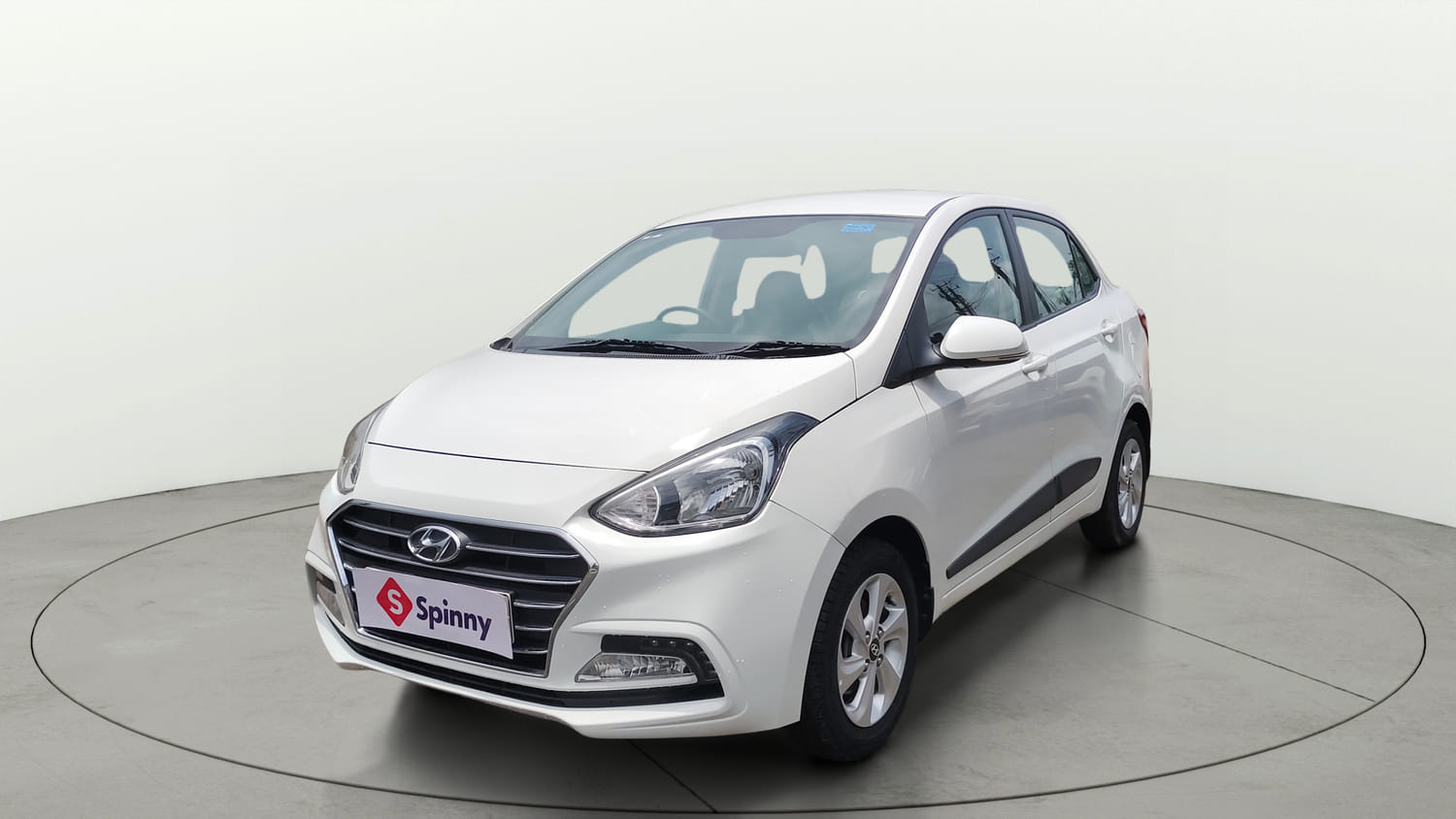 Used 2017 Hyundai Xcent SX Petrol Manual exterior LEFT FRONT CORNER VIEW