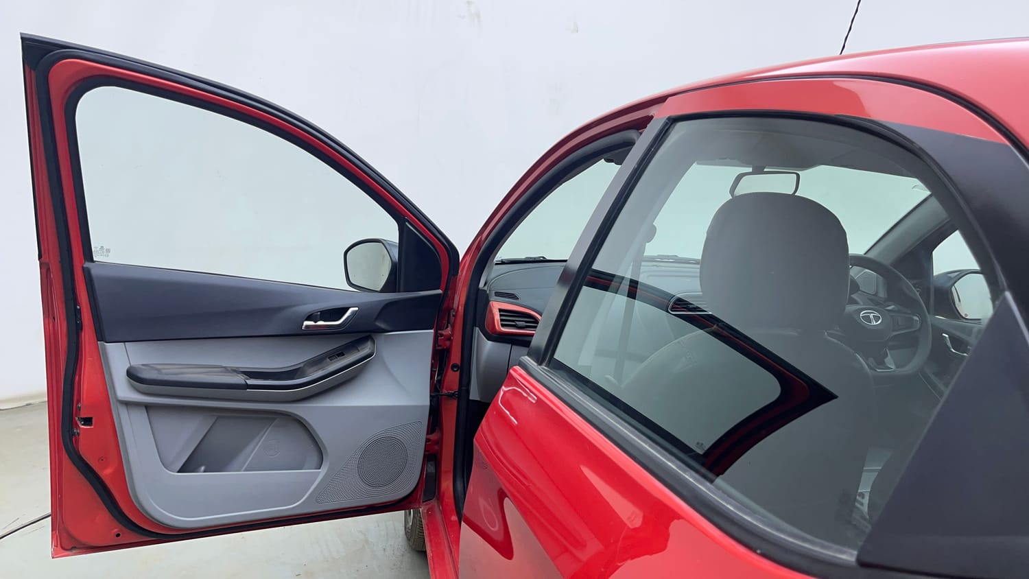 Used 2021 Tata Tiago XZA Plus Petrol Automatic interior LEFT FRONT DOOR OPEN VIEW