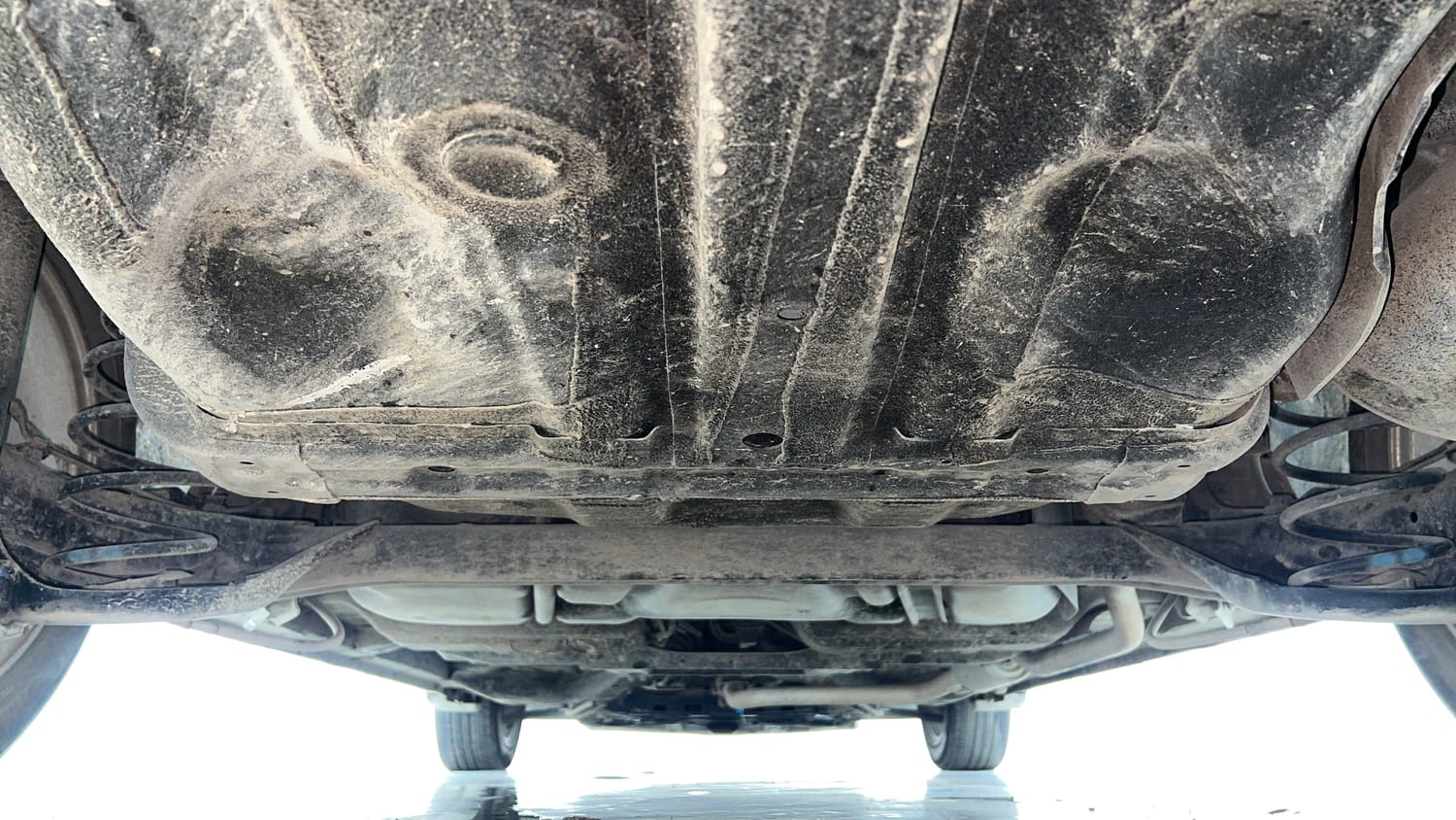 Used 2023 Honda City V Petrol CVT Petrol Automatic extra REAR UNDERBODY VIEW (TAKEN FROM REAR)