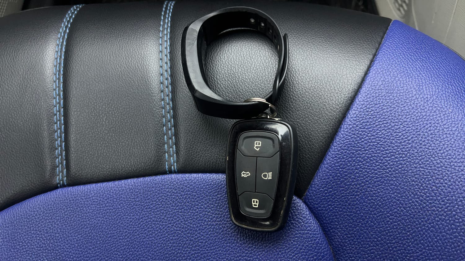 Used 2020 Tata Nexon XZA Plus (O) Dual Tone Petrol Automatic extra CAR KEY VIEW