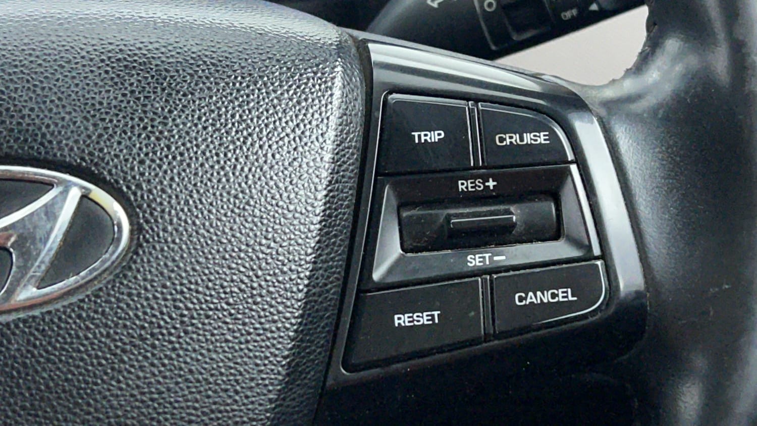 Used 2019 Hyundai Creta SX 1.6 Petrol Petrol Manual top_features Cruise control