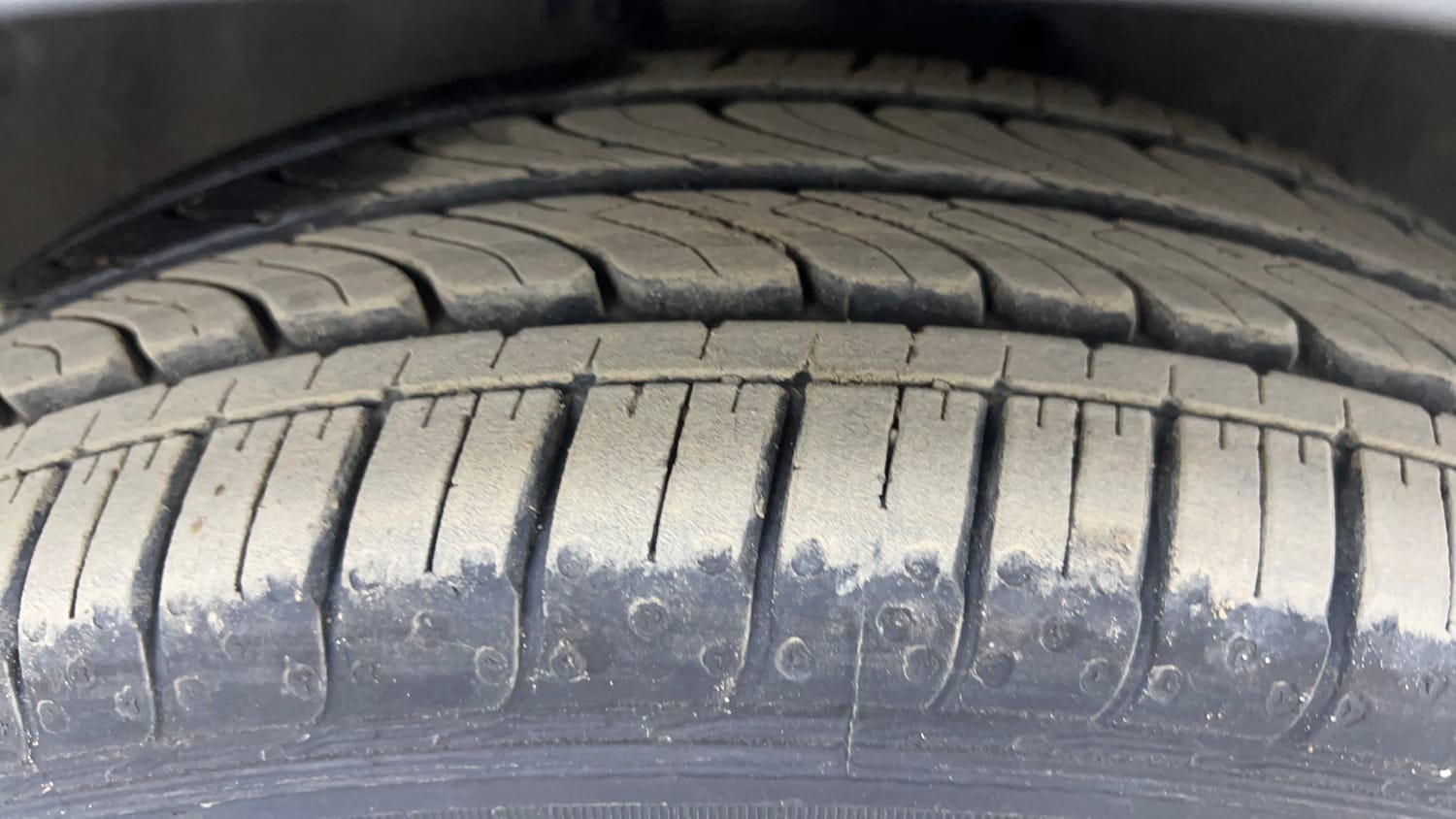Used 2017 Maruti Suzuki Celerio ZXi AMT Petrol Automatic tyres RIGHT FRONT TYRE TREAD VIEW
