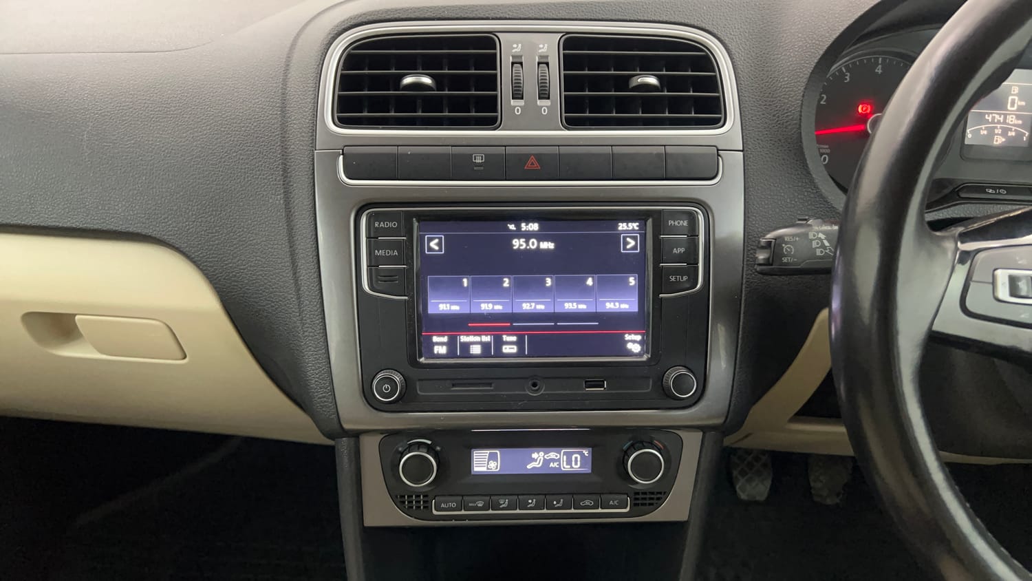 Used 2020 Volkswagen Vento Highline Plus 1.0L TSI Petrol Manual interior MUSIC SYSTEM & AC CONTROL VIEW