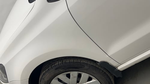 Used 2016 Volkswagen Polo Comfortline 1.2L (P) Petrol Manual dents MINOR SCRATCH